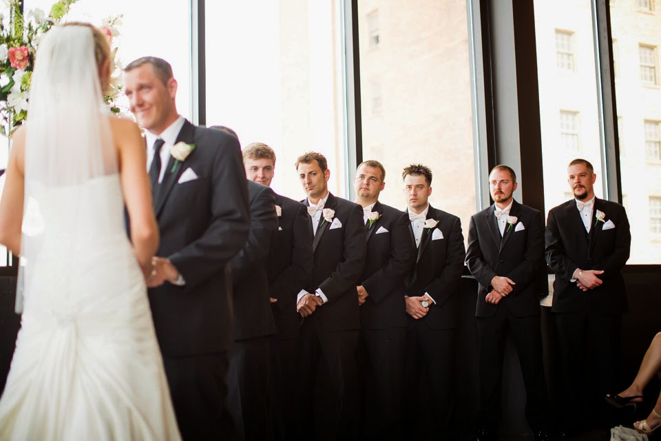 groomsmen2Bat2Bthe2BCosmopolitian2C2BAlisa2BTongg2BCelebrant2C2BDeLorenzo2BPhotography