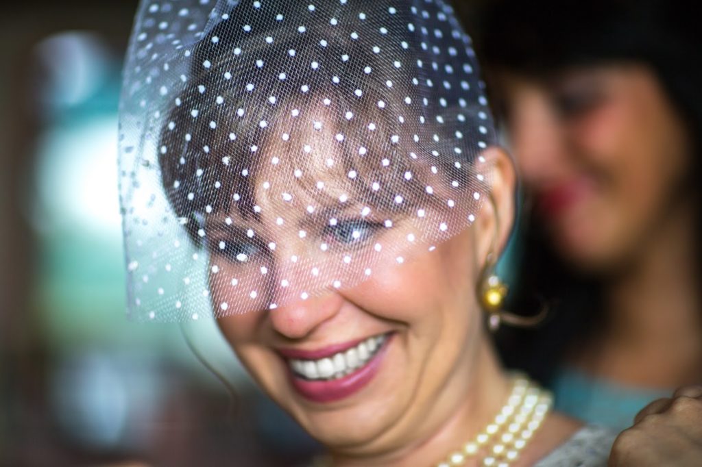 blushing bride birdcage veil alisa tongg celebrant jeremie barlow photography 2287 1