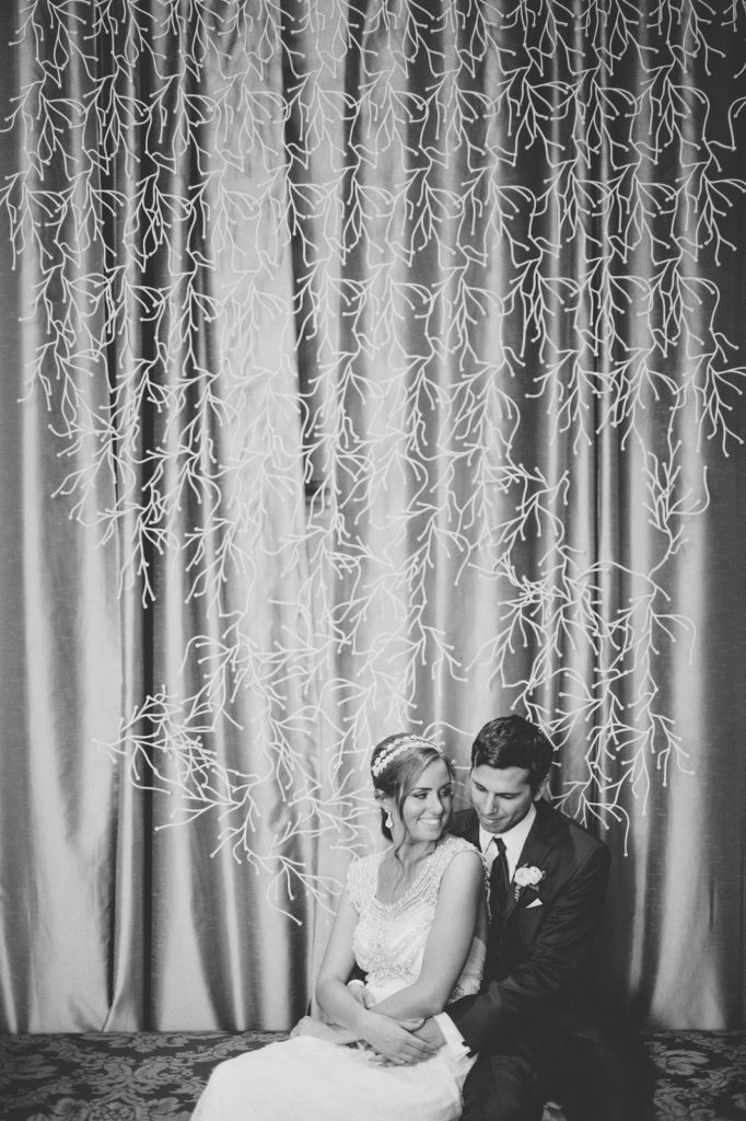 couple portrait alisa tongg celebrant front palmer wedding pat robinson photography