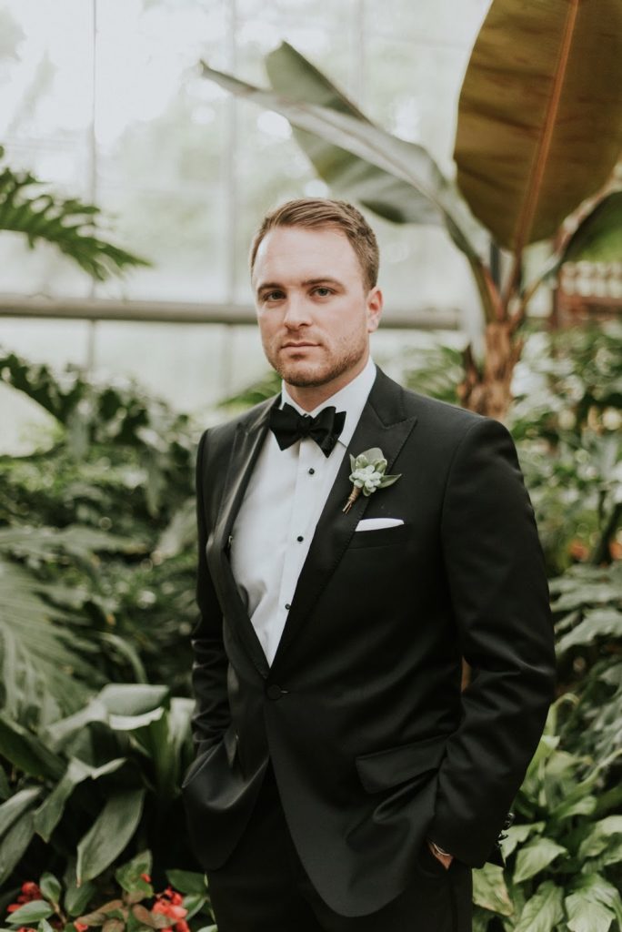 dan portrait alisa tongg celebrant horticultural center wedding m2 photography