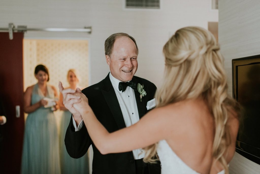 first look with dad alisa tongg celebrant horticultural center wedding m2 photography