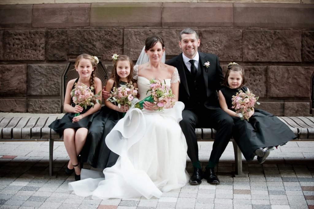 newlyweds with the neices alisa tongg celebrant heather fowler photography